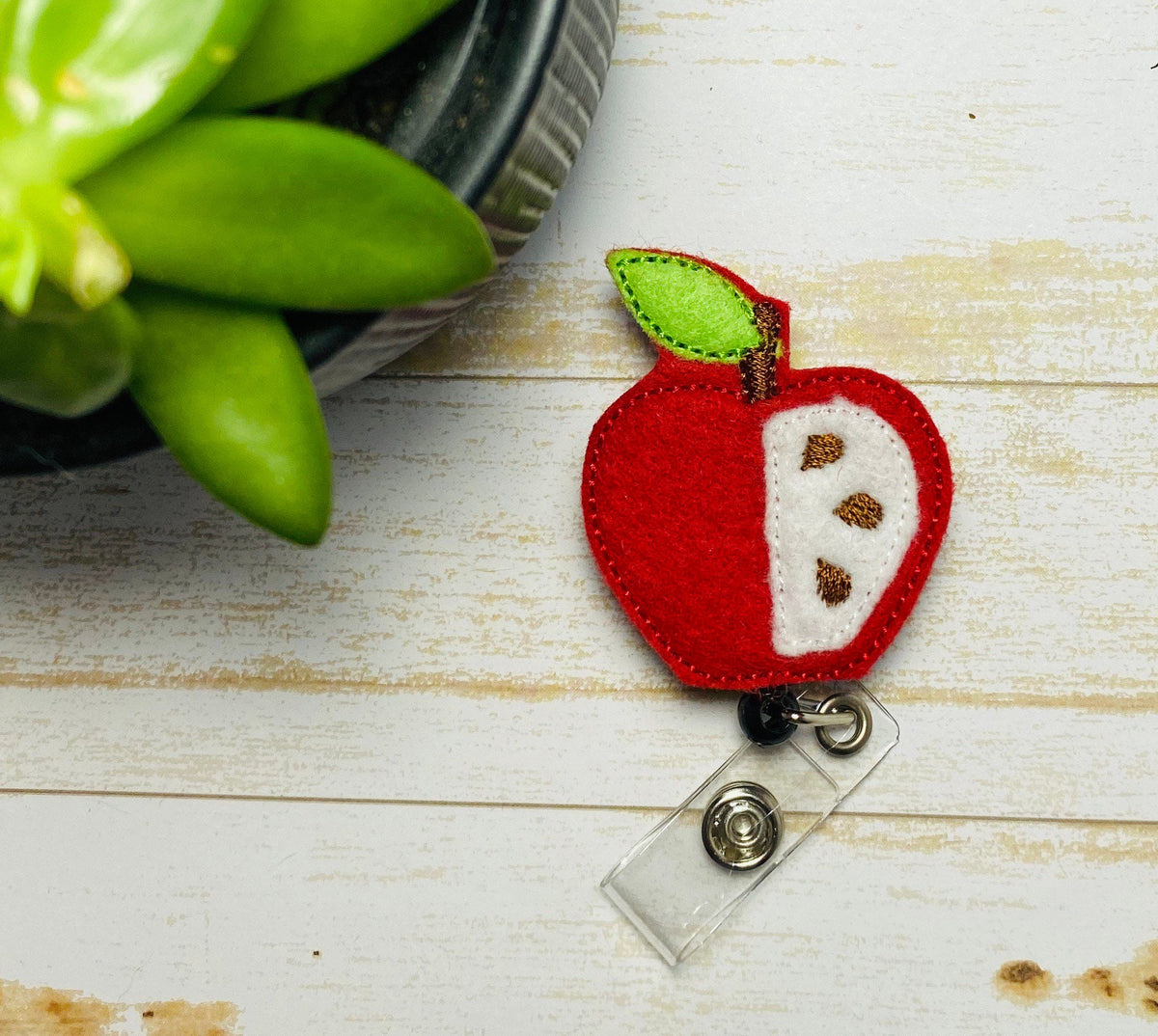 Retractable Badge Reel - Teach Inspire Grow Apple - Badge Holder