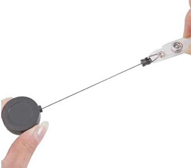 Vaccine retractable badge reel,