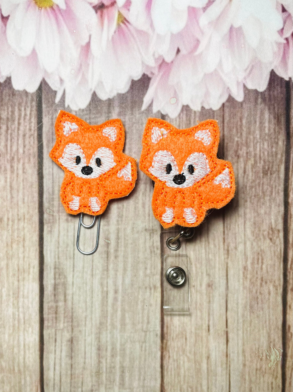 Fox fall retractable badge reel
