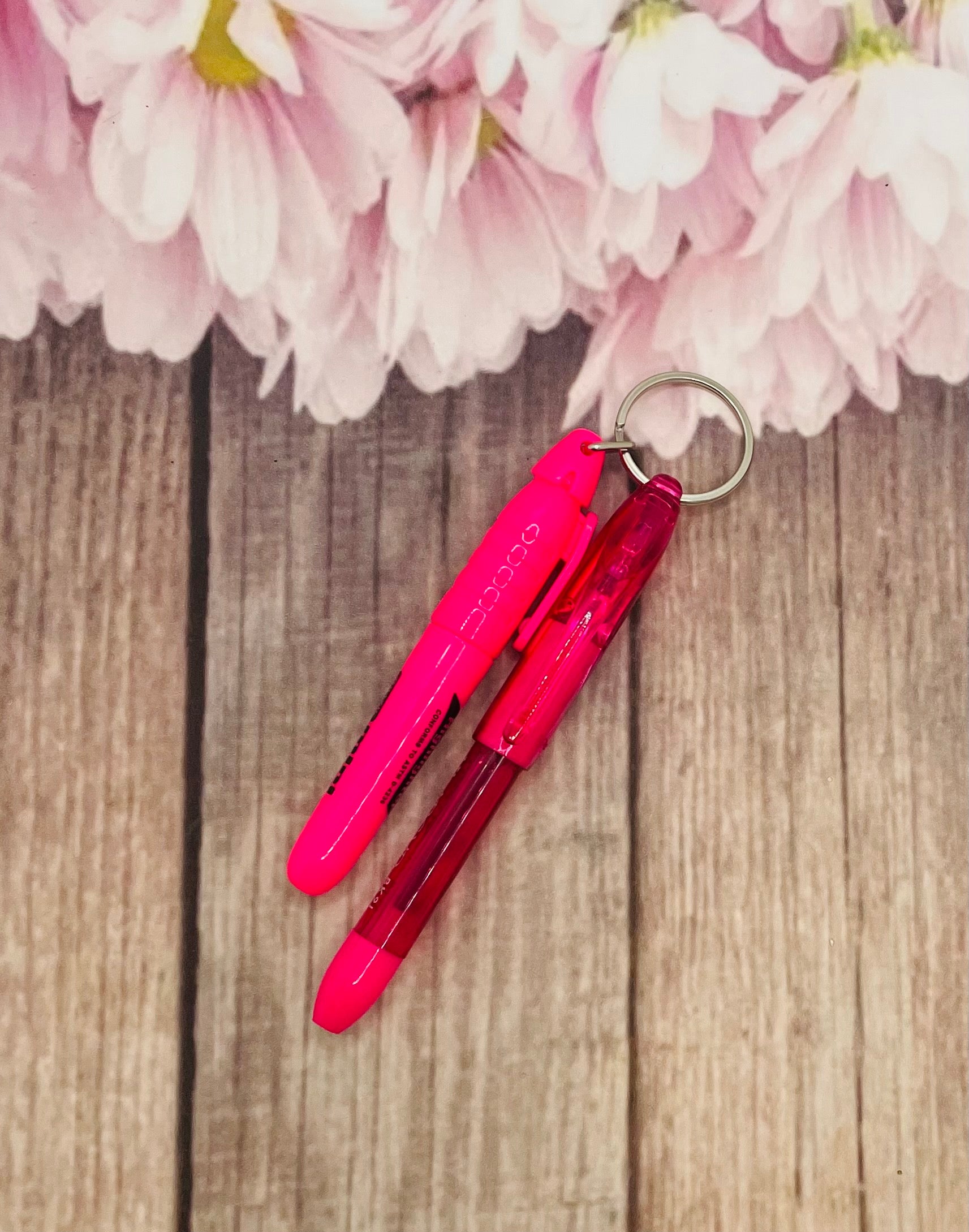 Pink badge pen clip keychain